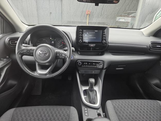 TOYOTA Yaris 116h Dynamic  