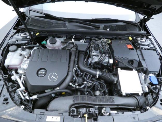 MERCEDES-BENZ CLA Shooting Brake 250 e Hybrid EQ 218ch AMG Line 8G-DCT AMG Line Classe CLA SB/118 CLA 250 e Shooting Brake AMG Line