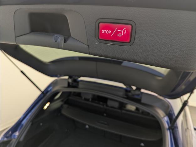 MERCEDES-BENZ GLC SUV GLC 220 d 4MATIC SUV Avantgarde Line Launch Edition  