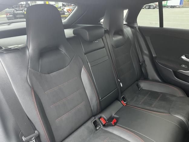 MERCEDES-BENZ CLA Shooting Brake CLA 180 d Shooting Brake AMG Line  