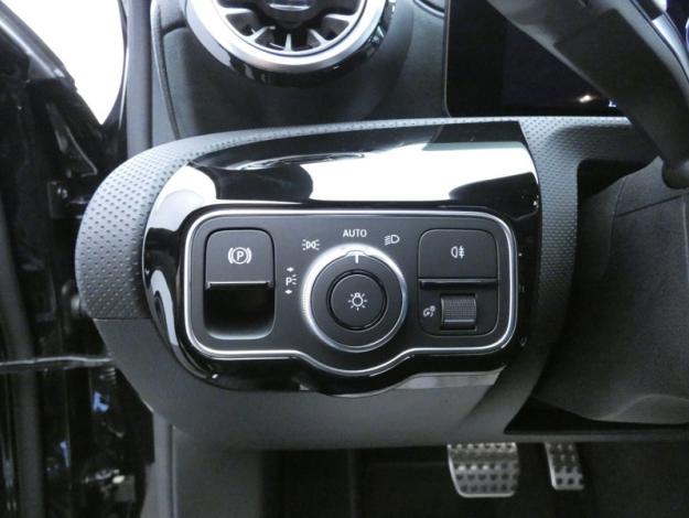 MERCEDES-BENZ Classe A 200 d AMG Line  Classe A 200 d AMG Line