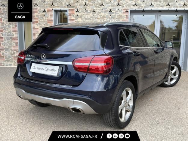 MERCEDES-BENZ GLA 200 Sensation  