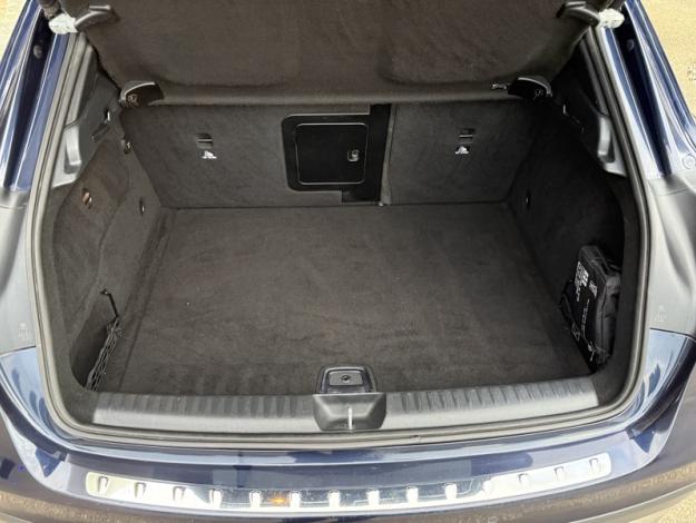 MERCEDES-BENZ GLA 200 Sensation  