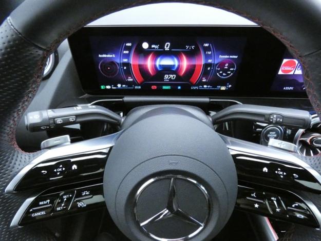 MERCEDES-BENZ GLA 250 e Hybrid EQ AMG Line  