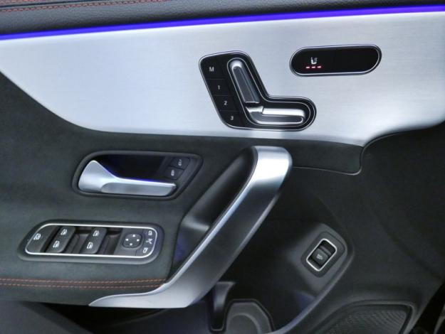 MERCEDES-BENZ CLA Coupé CLA 220 d Coupé AMG Line  