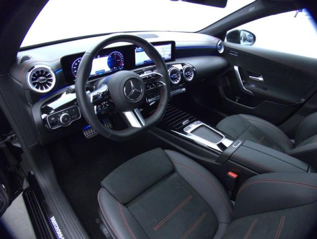 MERCEDES-BENZ CLA Shooting Brake CLA 250 e Hybrid EQ Shooting Brake AMG Line  