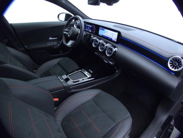 MERCEDES-BENZ CLA Shooting Brake CLA 250 e Hybrid EQ Shooting Brake AMG Line  