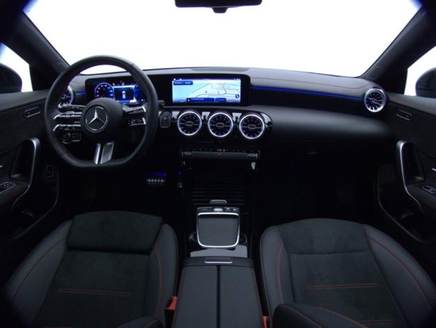 MERCEDES-BENZ CLA Shooting Brake CLA 250 e Hybrid EQ Shooting Brake AMG Line  