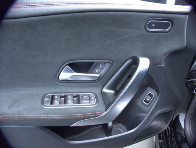 MERCEDES-BENZ CLA Shooting Brake CLA 250 e Hybrid EQ Shooting Brake AMG Line  