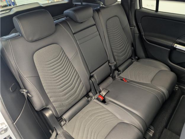 MERCEDES-BENZ GLB 200 d Progressive Line  