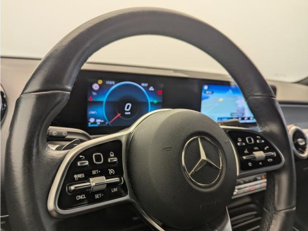 MERCEDES-BENZ GLB 200 d Progressive Line  