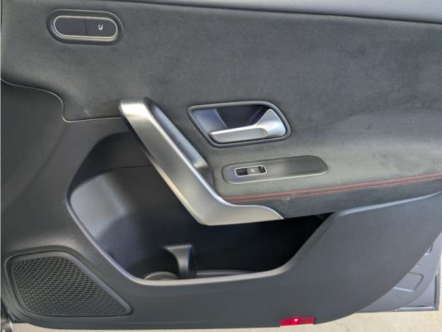 MERCEDES-BENZ Classe A 250 e Hybrid EQ AMG Line  