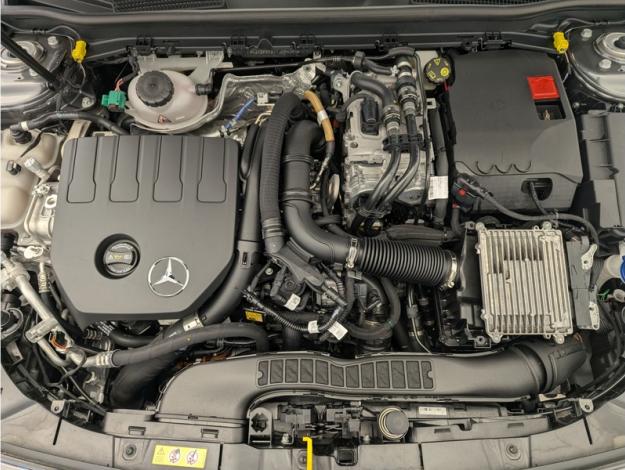 MERCEDES-BENZ Classe A 250 e Hybrid EQ AMG Line  