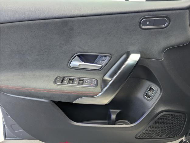 MERCEDES-BENZ Classe A 250 e Hybrid EQ AMG Line  