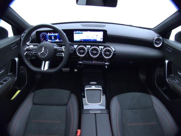 MERCEDES-BENZ Classe A 250 e Hybrid EQ AMG Line  