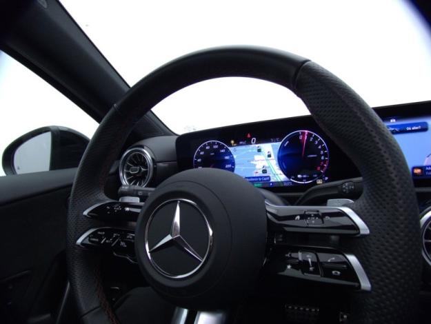 MERCEDES-BENZ Classe A 250 e Hybrid EQ AMG Line  
