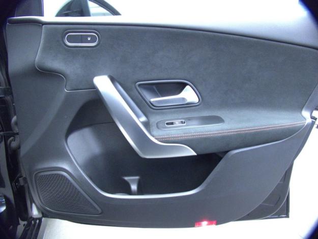 MERCEDES-BENZ Classe A 250 e Hybrid EQ AMG Line  