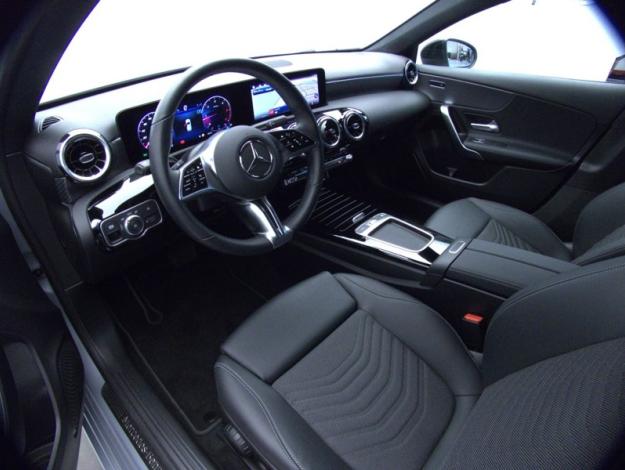 MERCEDES-BENZ Classe A 180 d Progressive Line  