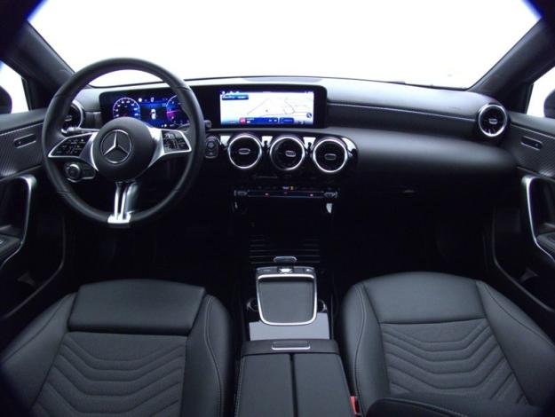 MERCEDES-BENZ Classe A 180 d Progressive Line  