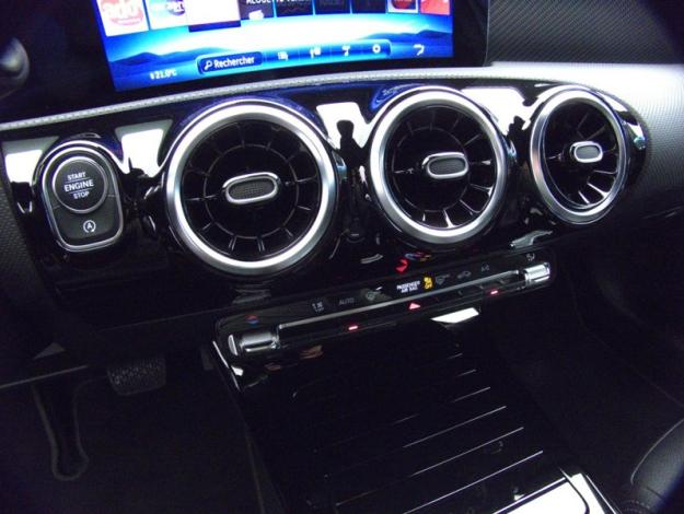 MERCEDES-BENZ Classe A 180 d Progressive Line  