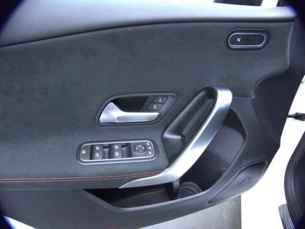 MERCEDES-BENZ Classe A 200 d AMG Line  