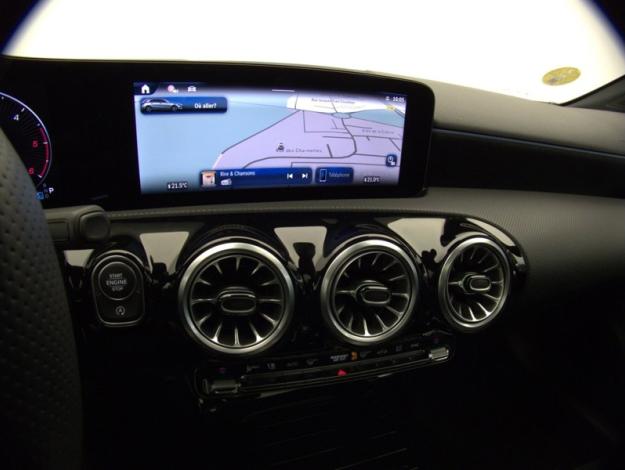 MERCEDES-BENZ Classe A 200 d AMG Line  