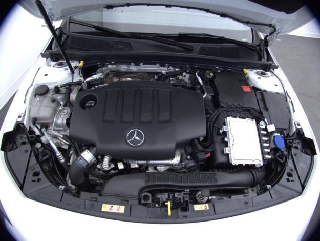 MERCEDES-BENZ Classe A 200 d AMG Line  