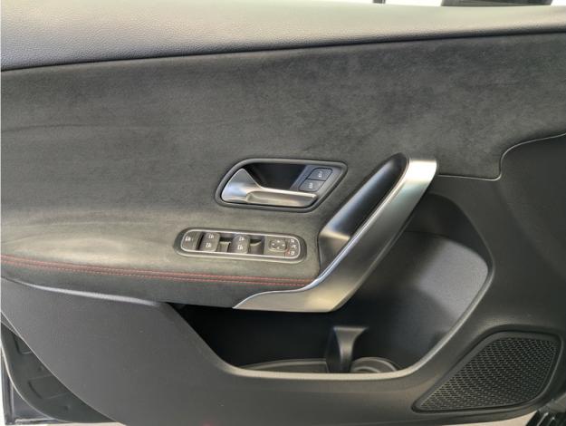 MERCEDES-BENZ Classe A 180 d AMG Line  Classe A 180 d AMG Line