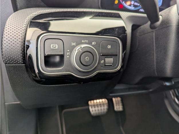 MERCEDES-BENZ Classe A 180 d AMG Line  Classe A 180 d AMG Line