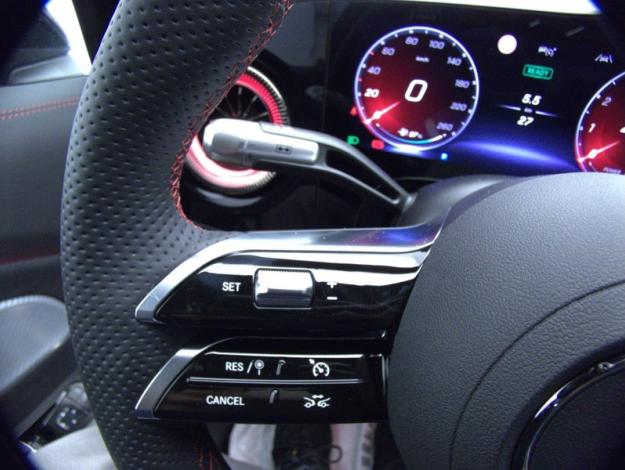 MERCEDES-BENZ CLA Coupé CLA 200 AMG Line  CLA 200 AMG Line