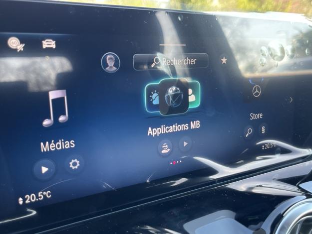 MERCEDES-BENZ GLA 200 d AMG Line  GLA 200 d AMG Line