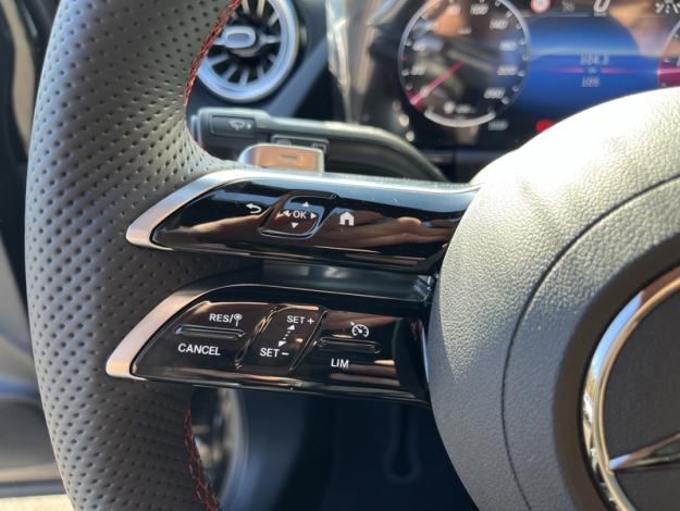 MERCEDES-BENZ GLA 200 d AMG Line  GLA 200 d AMG Line