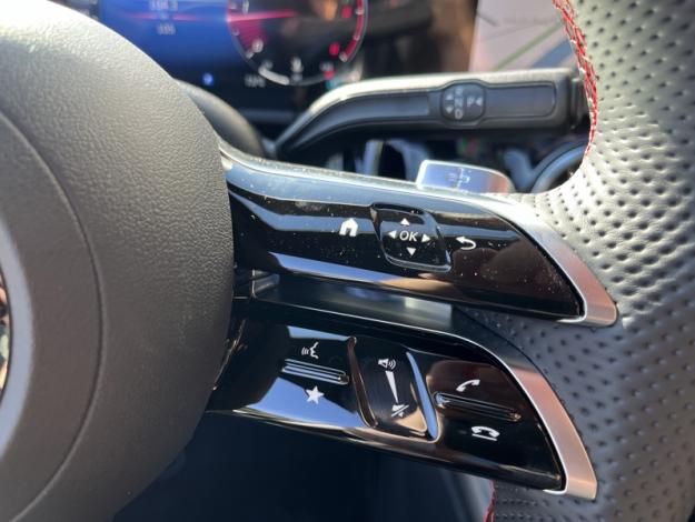 MERCEDES-BENZ GLA 200 d AMG Line  GLA 200 d AMG Line