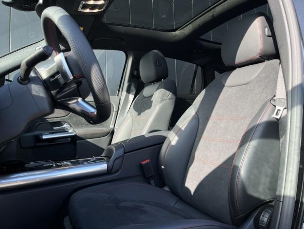 MERCEDES-BENZ GLA 200 d AMG Line  GLA 200 d AMG Line