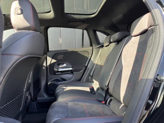 MERCEDES-BENZ GLA 200 d AMG Line  GLA 200 d AMG Line