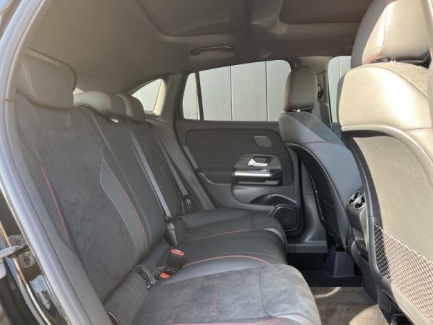 MERCEDES-BENZ GLA 200 d AMG Line  GLA 200 d AMG Line