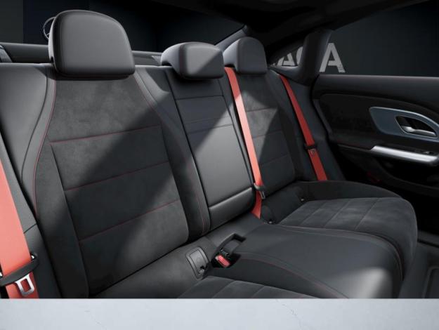 MERCEDES-BENZ CLA Coupé CLA 200 AMG Line  CLA 200 AMG Line