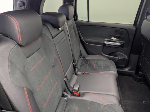 MERCEDES-BENZ GLB 200 d AMG Line  