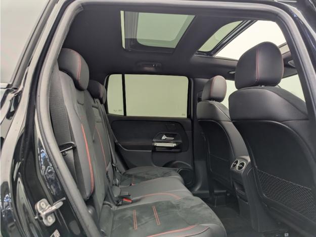 MERCEDES-BENZ GLB 200 d AMG Line  