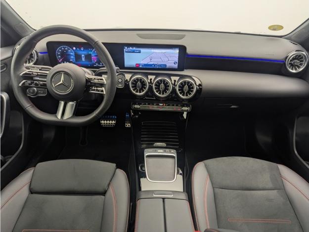 MERCEDES-BENZ Classe A 200 d AMG Line  