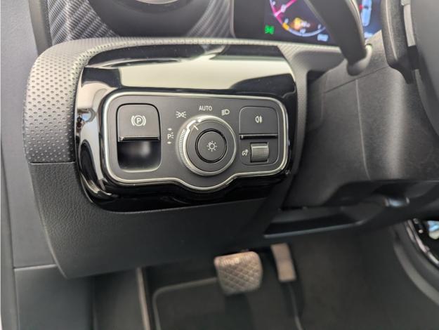 MERCEDES-BENZ Classe A 180 d Progressive Line  