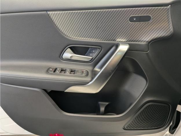 MERCEDES-BENZ Classe A 180 d Progressive Line  