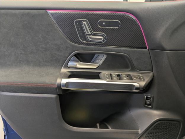 MERCEDES-BENZ GLB 200 d AMG Line  GLB 200 d AMG Line