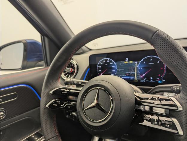 MERCEDES-BENZ GLB 200 d AMG Line  GLB 200 d AMG Line