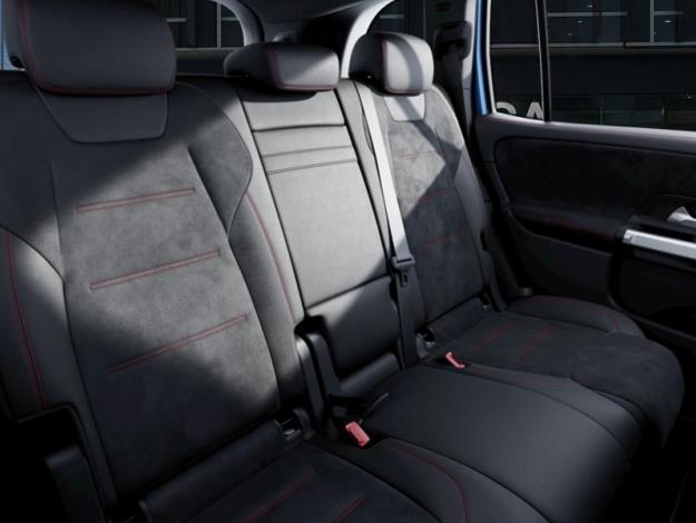 MERCEDES-BENZ GLB 200 d AMG Line  GLB 200 d AMG Line