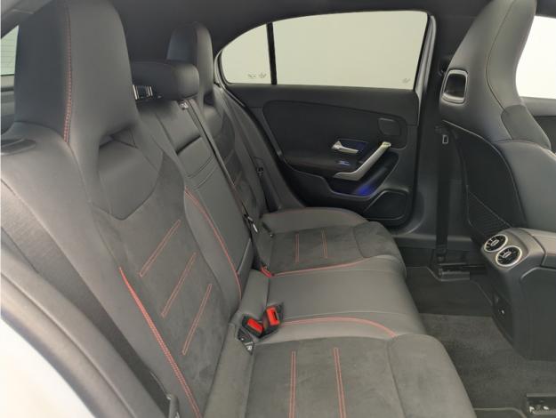 MERCEDES-BENZ Classe A 180 d AMG Line  