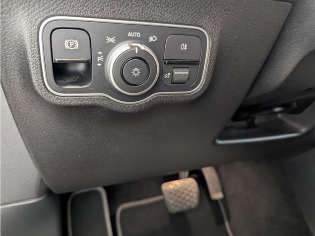 MERCEDES-BENZ GLB 200 d Progressive Line  GLB 200 d Progressive Line