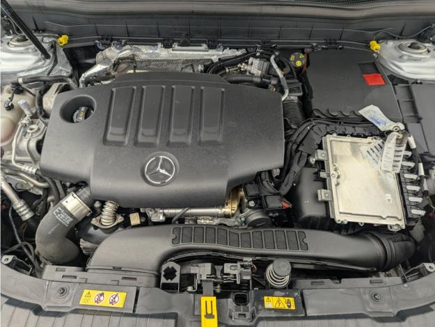 MERCEDES-BENZ GLB 200 d Progressive Line  GLB 200 d Progressive Line