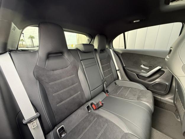 MERCEDES-BENZ Classe A 180 AMG Exclusive Design  Classe A 180 d AMG Exclusive Design