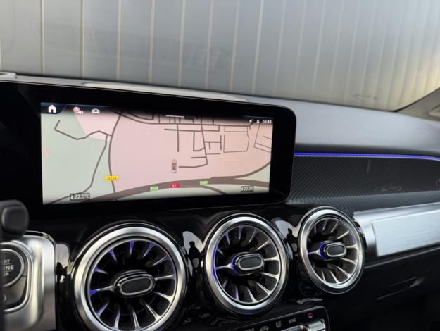 MERCEDES-BENZ GLB 200 d AMG Line  GLB 200 d AMG Line